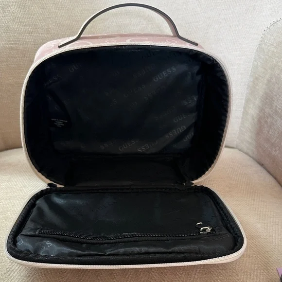 GUESS Blush Pink Logo Cosmetic Case - Picture 9 of 9
